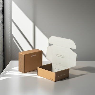 kupować Kraftowe pojemniki pocztowe logo na zamówienie dla ubrań opakowania i wysyłki online manufacture